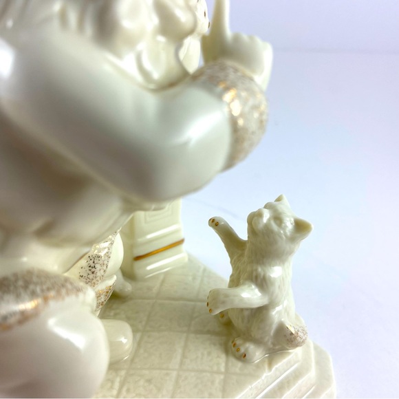 Vintage Mikasa Santa's Secret Christmas Porcelain Ivory with Gold Trim - Picture 12 of 13